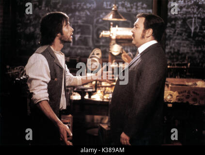 Die TIME MACHINE ARNOLD LEIBOVIT ENT/DREAMWORKS/PARKES MacDONALD/WARNER BROS Guy Pearce, Mark Addy Datum: 2002 Stockfoto