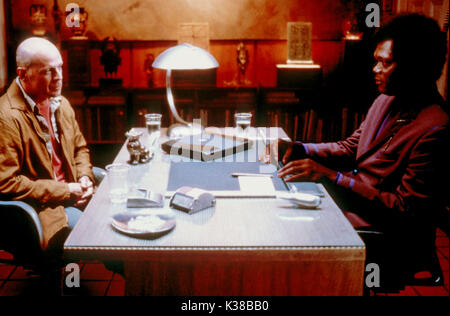 UNBREAKABLE Bruce Willis, Samuel L Jackson Datum: 2000 Stockfoto