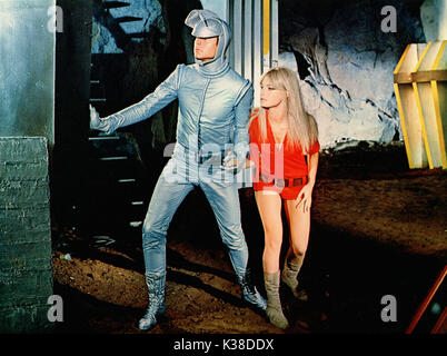 Gefahr: DIABOLIK DIABOLIK AKA JOHN PHILIP LAW UND MARISA MELL Datum: 1968 Stockfoto