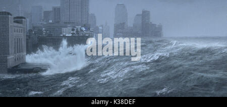 Übermorgen betrifft: extreme Wetter, Gezeiten- Welle ORT: NEW YORK CITY Datum: 2004 Stockfoto