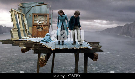 LEMONY SNICKET IST EINE REIHE VON unglücklichen Zwischenfällen (USA 2004) Im Bild: Emily Browning (links) und Liam Aiken Datum: 2004 Stockfoto