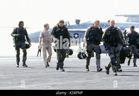 Tränen DER SONNE CHARLES INGRAM, Tom Skerritt, Nick Chinlund, Cole Hauser, Bruce Willis und Chad Smith Datum: 2003 Stockfoto