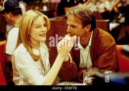 TIN CUP Rene Russo und Kevin Costner Datum: 1996 Stockfoto