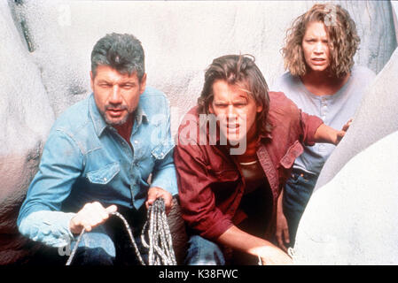 Tremor UNIVERSAL PICTURES FRED WARD, Kevin Bacon, FINN CARTER Datum: 1990 Stockfoto