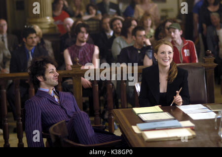 Gesetze der Anziehung MICHAEL SHEEN und Julianne Moore Datum: 2004 Stockfoto