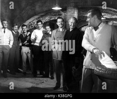 Die LIGA DER HERREN L-R: NIGEL PATRICK, NORMAN BIRD, BRYAN FORBES, KIERON MOORE, Richard Attenborough, TERENCE ALEXANDER, ROGER LIVESEY, Jack Hawkins Stockfoto