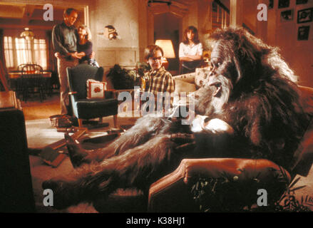 HARRY und die HENDERSONS aka Bigfoot und die hendersons John LITHGOW, MELINDA DILLON, KEVIN PETER HALL, als Harry, JOSHUA RUDOY UND MARGARET LANGRICK HARRY und die HENDERSONS Datum: 1987 Stockfoto