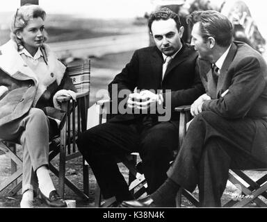 Das Gras ist grüner Deborah Kerr, Regisseur Stanley Donen und Robert Mitchum Stockfoto