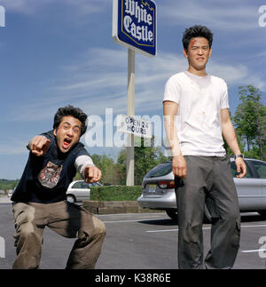 HAROLD UND Kumar gehen zum weißen Schloss aka Harold und Kumar GET THE MUNCHIES Kal Penn als Kumar, JOHN CHO als Harold Datum: 2004 Stockfoto