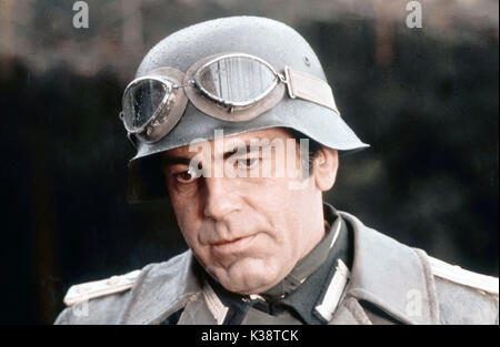 Das EISERNE KREUZ Maximilian Schell als Stranszky Datum: 1977 Stockfoto