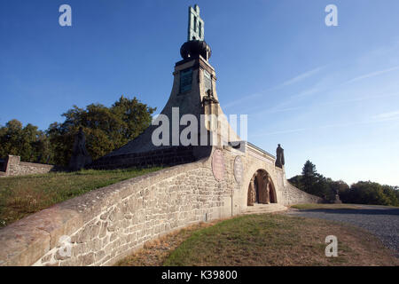 Cairn des Friedens (Mohyla míru) an Pratecky kopec Hügel zu den gefallen in der Schlacht von Austerlitz. Austerlitz battlefield Tschechische Republik Stockfoto