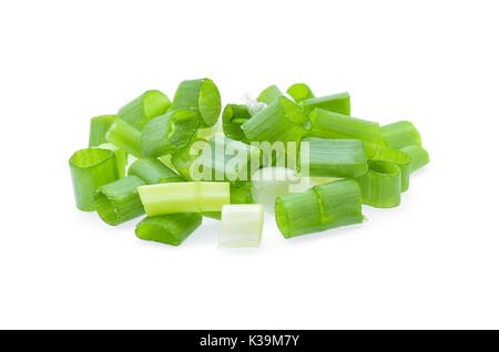 grüne Zwiebel isoliert auf weißem Hintergrund Stockfoto