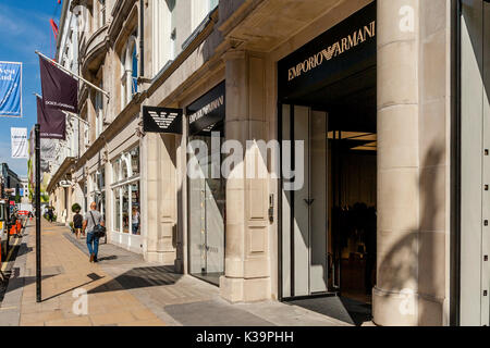 Die Emporio Armani Store und New Bond Street, London, UK Stockfoto