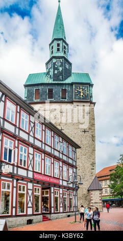 Deutschland, Niedersachsen, Osterode am Harz, Blick auf St. Aegidien Kirche Stockfoto