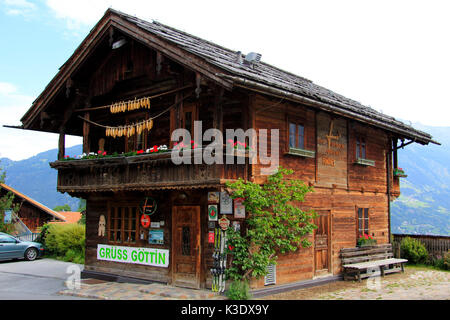 Alten Holzhaus in Ladis, Tirol, Österreich, Stockfoto