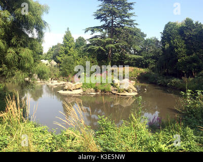 Foto muss Gutgeschrieben © Alpha Presse 066465 25/08/2018 Dinosaurier werden Statuen, die in Crystal Palace Park London Stockfoto
