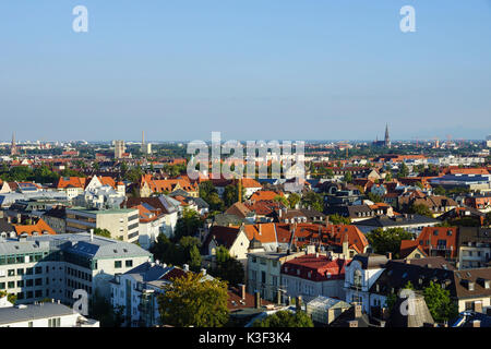 Blick von der Paulskirche (Kirche) über den Dächern von München, Oberbayern, Bayern, Deutschland, Stockfoto