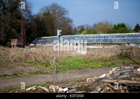 Rundown Kidby Baumschulen, wenig Clacton, Essex, in einem Zustand des Niedergangs, die Entwicklung in einer Wohnsiedlung. Stockfoto