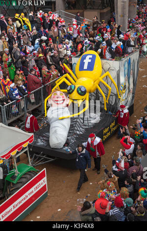 Wagen mit der Rose Montag Parade an der Kölner Karneval, Köln, Nordrhein-Westfalen, Deutschland, Europa Stockfoto