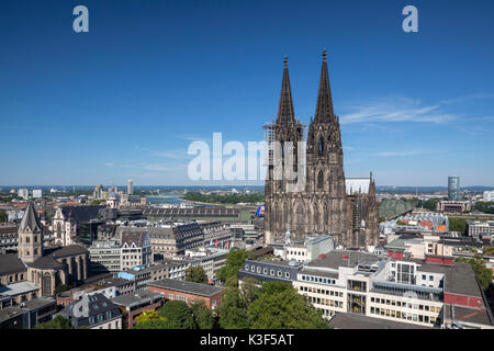 Blick auf den Dom zu Köln West, Köln Stockfoto