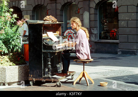 Piano Player auf der Straße Stockfoto