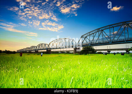 Die schöne Aussicht der alten Eisenbahnbrücke, Taiwan Stockfoto