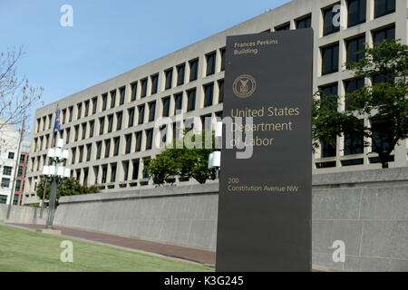 . 31 Aug, 2017. Das US-Arbeitsministerium Gebäude sitzt auf der Constitution Avenue, in der Nähe von Capitol Hill. Credit: Chuck Myers/ZUMA Draht/Alamy leben Nachrichten Stockfoto