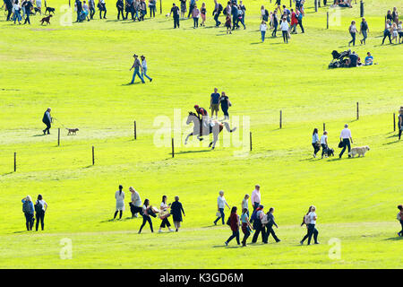 Matthäus Heide auf der Löwe in der Loipe am Land Rover Burghley Horse Trials an Tag drei der 3-tägigen Veranstaltung in Burghley House in Stamford, Lincolnshire am 2. September 2017. Stockfoto