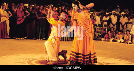 LAGAAN: ONCE UPON A TIME IN INDIA AAMIR KHAN, GRACY SINGH Datum: 2001 Stockfoto