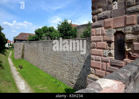 Wolframs-Eschenbach, der Stadtmauer am oberen Tor Stockfoto