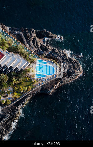 Hotelkomplex Sol, den Atlantik und Puerto Naos, Insel La Palma, Kanaren Insel, Luftbild, Spanien Stockfoto