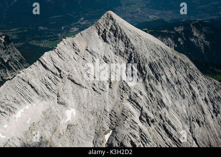 Alpspitze vor Garmisch-Partenkirchen, Gipfel, Südwand, Luftbild, Deutschland, Bayern, Oberbayern, Bayerische Alpen, Zugspitze, Werdenfelser Land Region Stockfoto