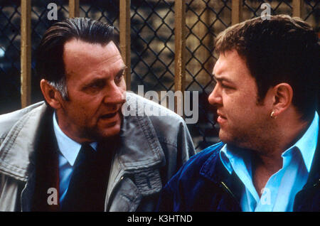 THE FULL MONTY FULL MONTY TOM WILKINSON, Mark Addy Datum: 1997 Stockfoto