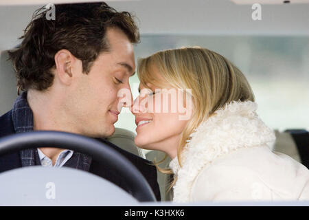 Jude Law und Cameron Diaz sind Star in Columbia Pictures/Universal Pictures' romantischer Comedy The Holiday. DER WEIHNACHTSSTAR JUDE LAW, CAMERON DIAZ Jude Law (links) und Cameron Diaz in Columbia Pictures/Universal Pictures Romantische Comedy The Holiday. Datum: 2006 Stockfoto