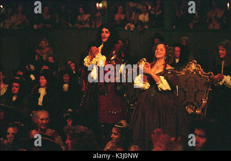 STAGE BEAUTY Rupert Everett als König Charles II. und ZOE TAPPER als Nell Gwyn STAGE BEAUTY Rupert Everett als König Charles II (links) und ZOE TAPPER als Nell Gwyn Datum: 2004 Stockfoto