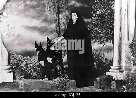 LA maschera del demonio aka Schwarzer Sonntag aka DIE MASKE DES DAEMON aka DIE MASKE DES SATANS aka DIE RACHE DES VAMPIRS BARBARA STEELE Datum: 1960 Stockfoto