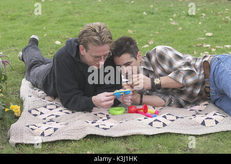 Ein ZUHAUSE AM ENDE DER WELT DALLAS ROBERTS, COLIN FARRELL Datum: 2004 Stockfoto