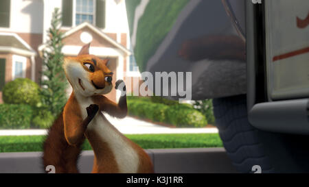 Hammy Herausforderungen was er denkt ist ein anderes Eichhörnchen im DreamWorks Animation?s Komödie über die Hecke. Ab durch die Hecke Hammy Herausforderungen was er denkt ist ein anderes Eichhörnchen Datum: 2006 Stockfoto