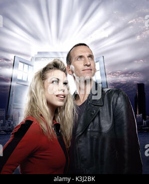 ** Embargo für die Publikation bis 00:01 Uhr 10 MÄRZ 2005 ** Bild: Rose Tyler (Billie Piper) und der Arzt (Christopher Eccleston) Christopher Eccleston der Arzt in dieser neuen Serie in Kürze auf BBC ONE mit Billie Piper als Rose Tyler spielt. Reisen durch Raum und Zeit, der Arzt und Rose Gesicht mit einer Reihe von neuen und spannenden Monster zu Gesicht gekommen - sowie Kampf gegen den Erzfeind der Arzt - Feind, der Daleks. Warnung: Die Verwendung dieser urheberrechtlich geschützten Bild unterliegen den Nutzungsbedingungen von BBC Foto Digital Service. Insbesondere kann das Bild nur in der Öffentlichkeit verwendet werden. Stockfoto