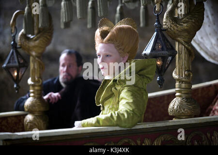 ELIZABETH: DAS GOLDENE ZEITALTER Geoffrey Rush als Sir Francis Walsingham CATE BLACNHETT als Königin Elizabeth I NICHT IN BEREIT, BIS JAN 2008 ELIZABETH: DAS GOLDENE ZEITALTER Datum: 2007 Stockfoto