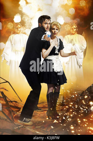 Voyage of the Damned' Darenote Ltd Picture Shows: (l-r) DAVID TENNANT als Doctor und KYLIE MINOGUE als Astrid Peth. Allgemein. TX: BBC ONE Dienstag, 25. Dezember 2007 WARNUNG: Die Verwendung dieses urheberrechtlich geschützten Bildes unterliegt den Nutzungsbedingungen des BBC PictuerivBBC Digital Picture Service. Insbesondere darf dieses Bild während des Werbezeitraums (in den Wochen unmittelbar vor und einschließlich der Übermittlungswoche des betreffenden Programms oder der betreffenden Veranstaltung und in den drei darauffolgenden Überprüfungswochen) nur zur redaktionellen Verwendung zum Zwecke der Bekanntmachung des Programms, der Person oder der n veröffentlicht werden Stockfoto