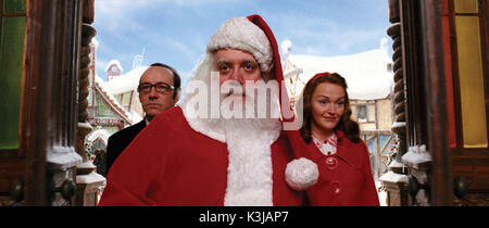 FRED CLAUS KEVIN SPACEY als Clyde, PAUL GIAMATTI als Santa Claus und Miranda Richardson als Annette Claus FRED CLAUS Datum: 2007 Stockfoto