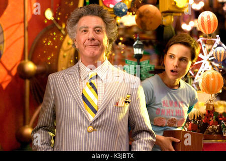 MR MAGORIUM'S WONDER EMPORIUM [USA 2007] DUSTIN HOFFMAN, NATALIE PORTMAN MR MAGORIUM'S WONDER EMPORIUM Datum: 2007 Stockfoto