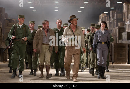 INDIANA JONES UND DAS KÖNIGREICH DES KRISTALLSCHÄDELS Ray Winstone, HARRIOSN FORD, Cate Blanchett INDIANA JONES UND DAS KÖNIGREICH DES KRISTALLSCHÄDELS Datum: 2008 Stockfoto