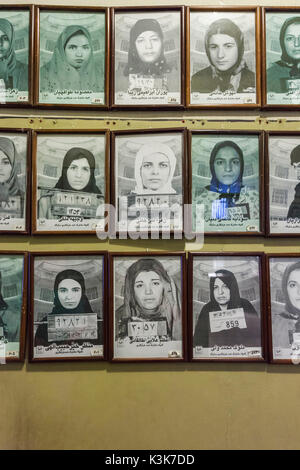 Iran, Teheran, Iran Ebrat Museum, ehemalige Gefängnis für politische Gefangene der Schah Geheimpolizei SAVAK, Fotos von ehemaligen Häftlingen Stockfoto