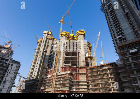 UAE, Dubai, Downtown Dubai, Baukräne Stockfoto