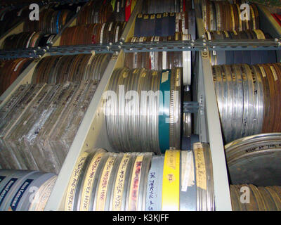 Archivierte FILM Dosen am Kino Museum, London, Juli 2009 Stockfoto