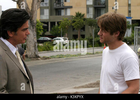 Die O.C. Saison 2; Episode 1 Der Abstand Peter Gallagher als Sandy und Benjamin McKenzie als Ryan. Datum: 2003 Stockfoto