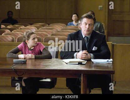 Meiner Schwester KEEPER [USA 2009] ABIGAIL BRESLIN als Anna und ALEC BALDWIN als Campbell Alexander Datum: 2009 Stockfoto