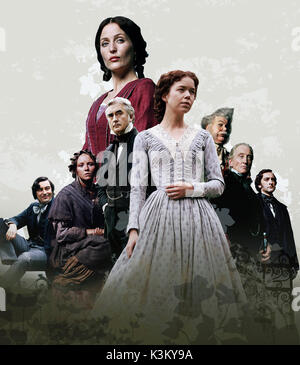 BLEAK HOUSE NATHANIEL PARKER als Harold Skimpole, Charlie Brooks als Jenny, Gillian Anderson als Lady Dedlock, DENIS LAWSON als Jarndyce, ANNA MAXWELL MARTIN als Esther Summerson, Matthew Kelly als Turveydrop, CHARLES DANCE als Tulkinghorn und Alistair McGOWAN als Kenge Datum: 2005 Stockfoto